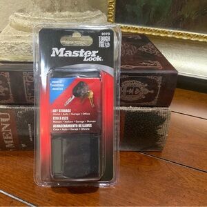 Master Lock Magnetic Key Box